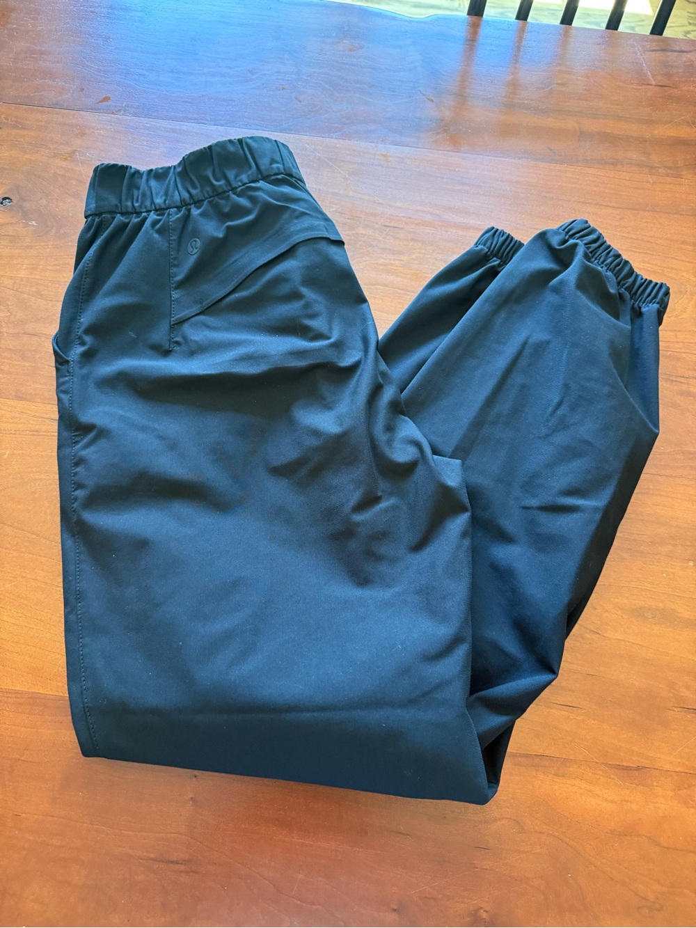 Lululemon Women's Black Elastic-Waist Performance Pants Joggers